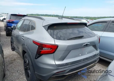 2024 Chevrolet Trax Activ из США, поврежденный, VIN KL77LKE26RC070834